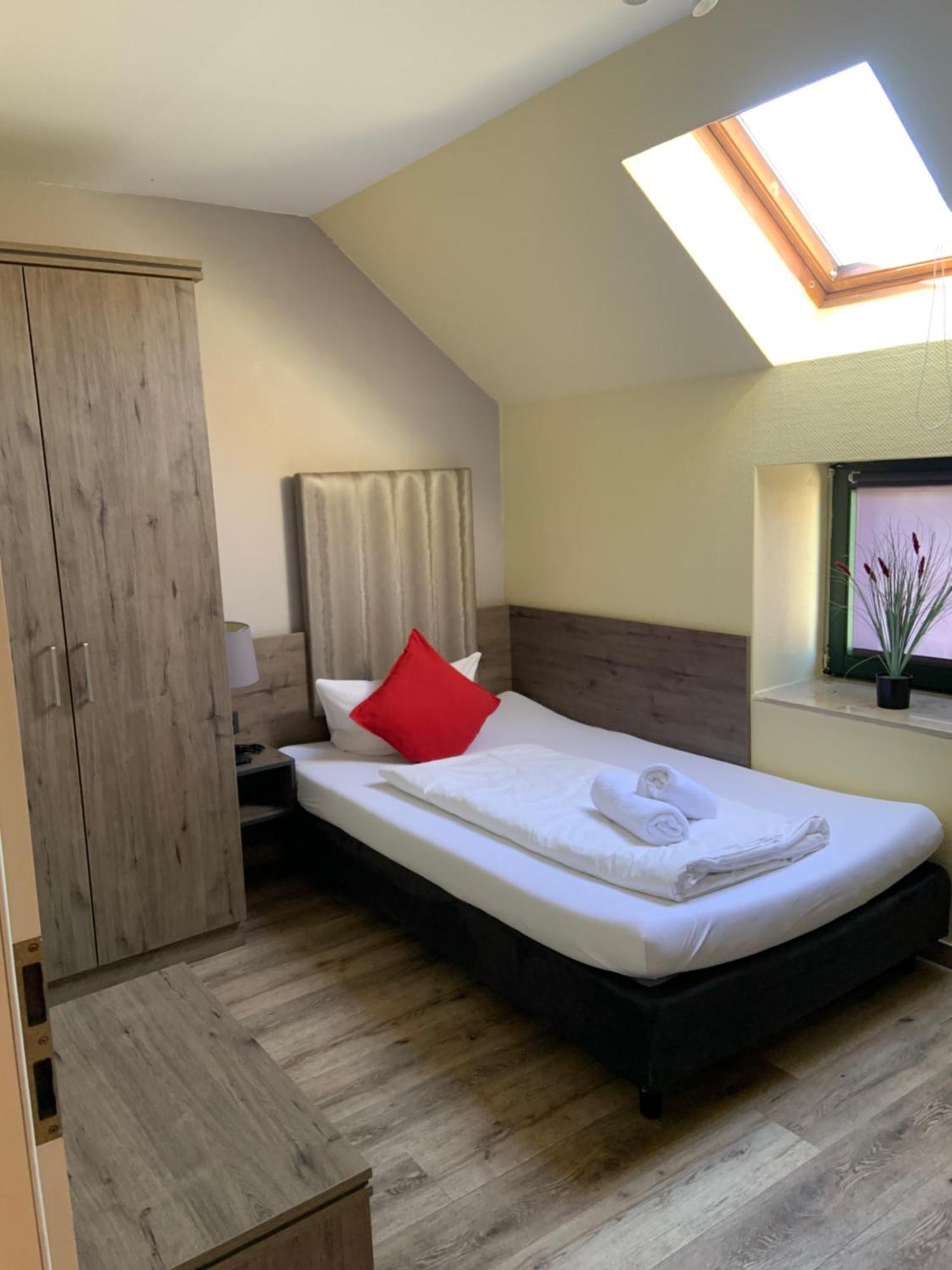 Hotel Rahserhof Viersen Bagian luar foto